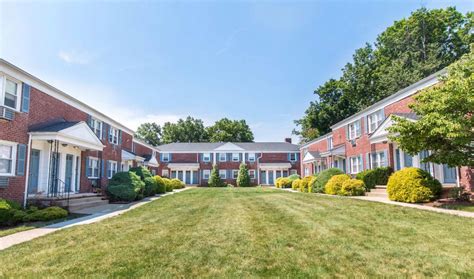 Browse 41 luxury apartments for rent in Nutley and live next to some of the city's top destinations, including parks, museums, and theaters right at your doorstep. . Apartments for rent in nutley nj